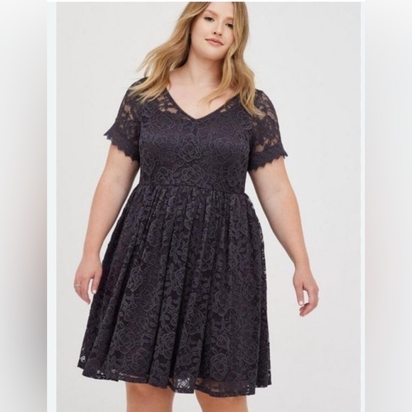 Torrid Women’s Lace Skater V-Neck Dress Plus Size 3X NWT - Picture 3 of 13